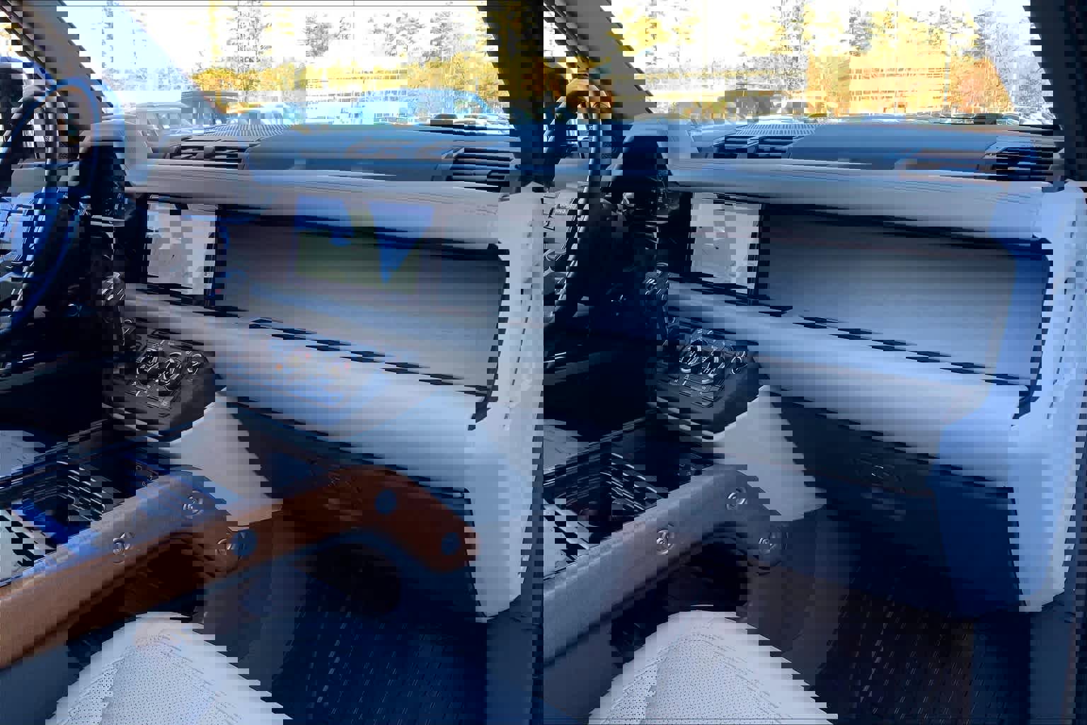 Used 2020 Land Rover Defender 110 SE image 16