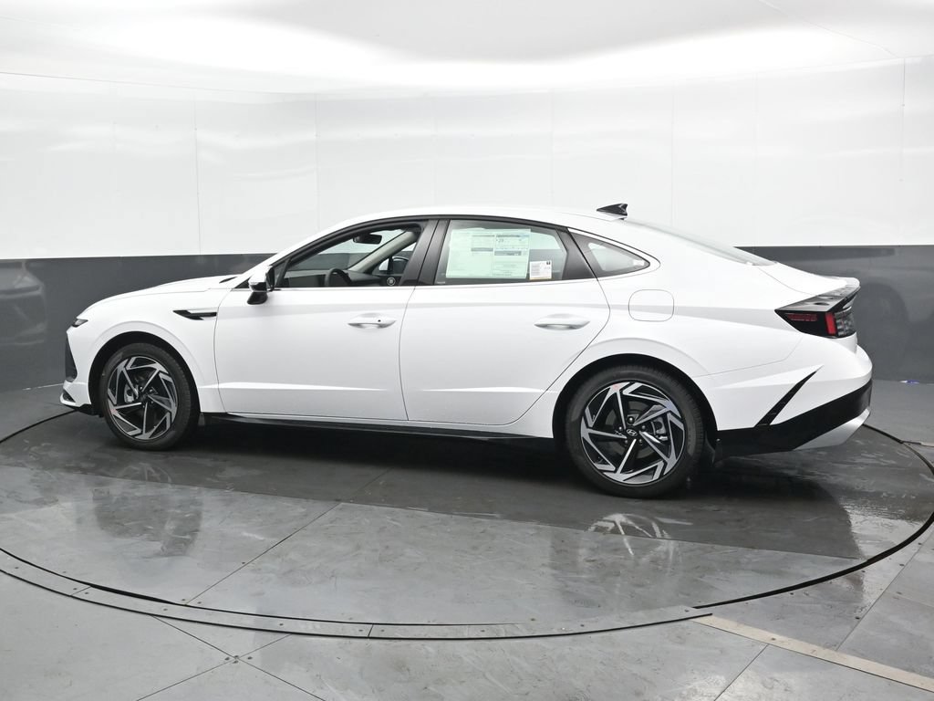 New 2026 Hyundai Sonata SEL FWD image 8