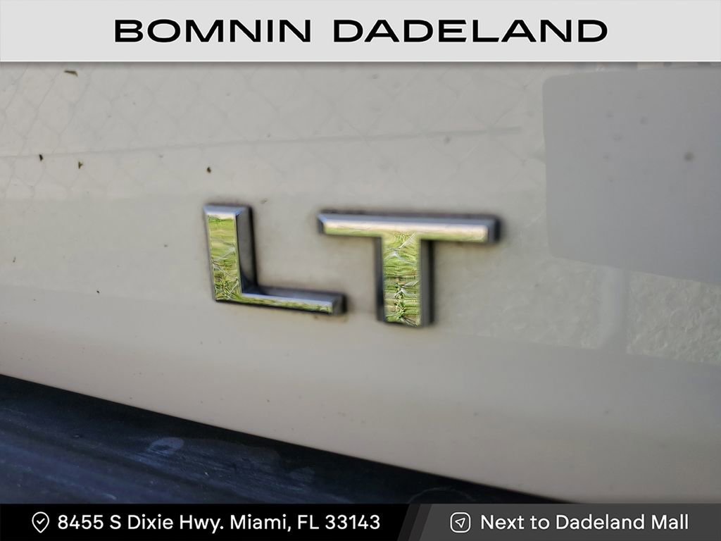Used 2023 Chevrolet Suburban LT image 10