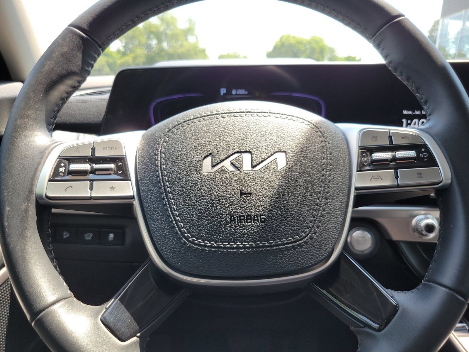 Certified 2025 Kia Telluride S FWD image 14