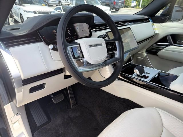 New 2026 Land Rover Range Rover SE image 21