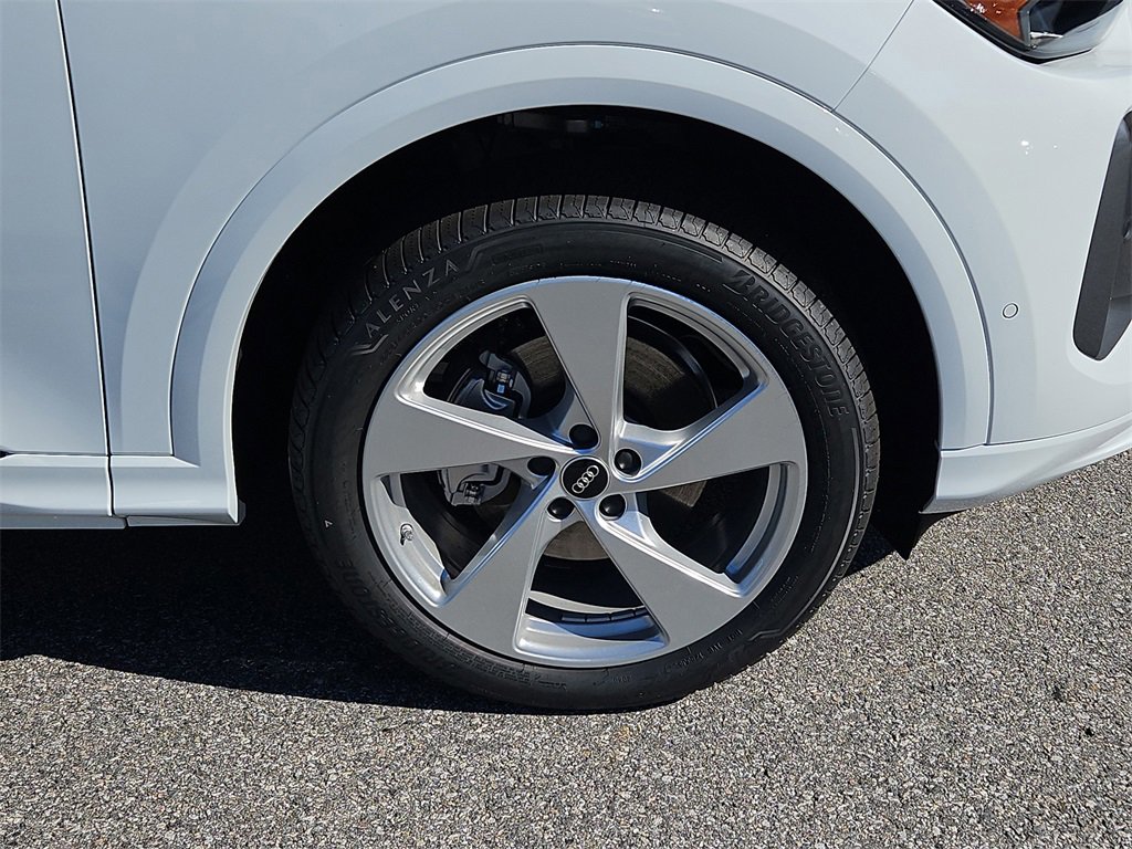 New 2025 Audi Q5 Premium Plus image 3
