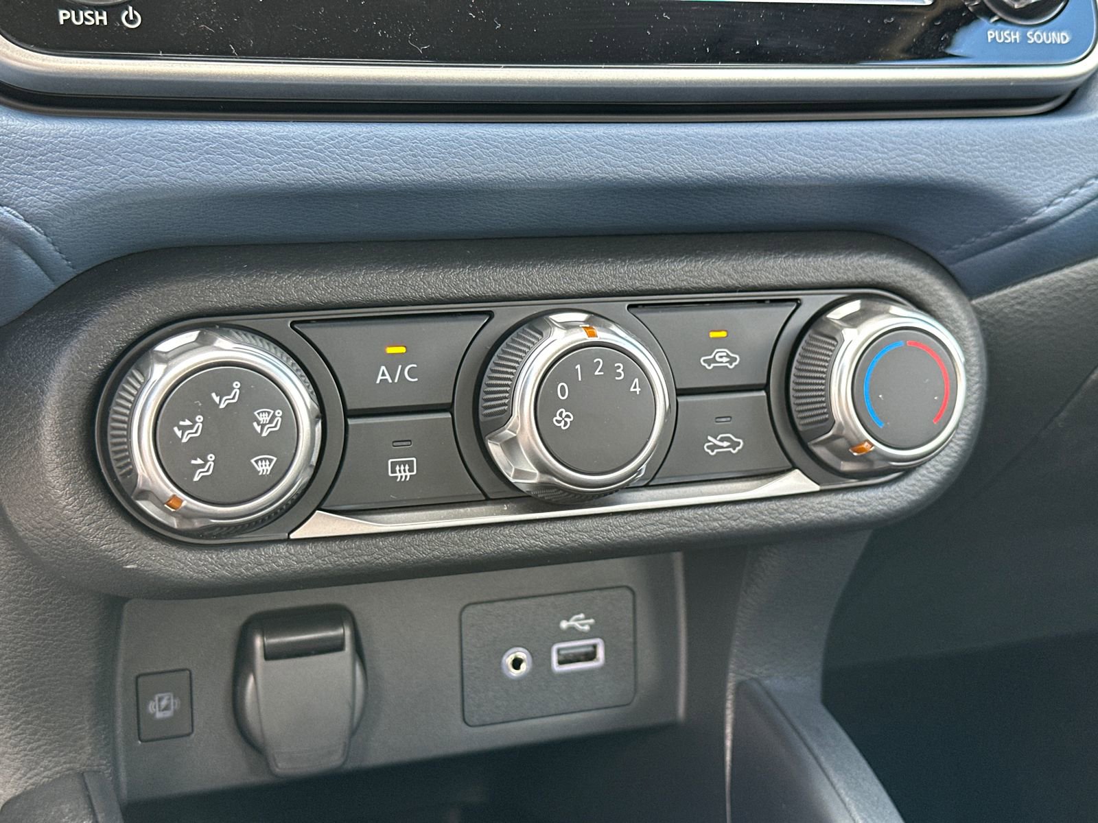 New 2025 Nissan Versa SV w/ Trunk Package image 30