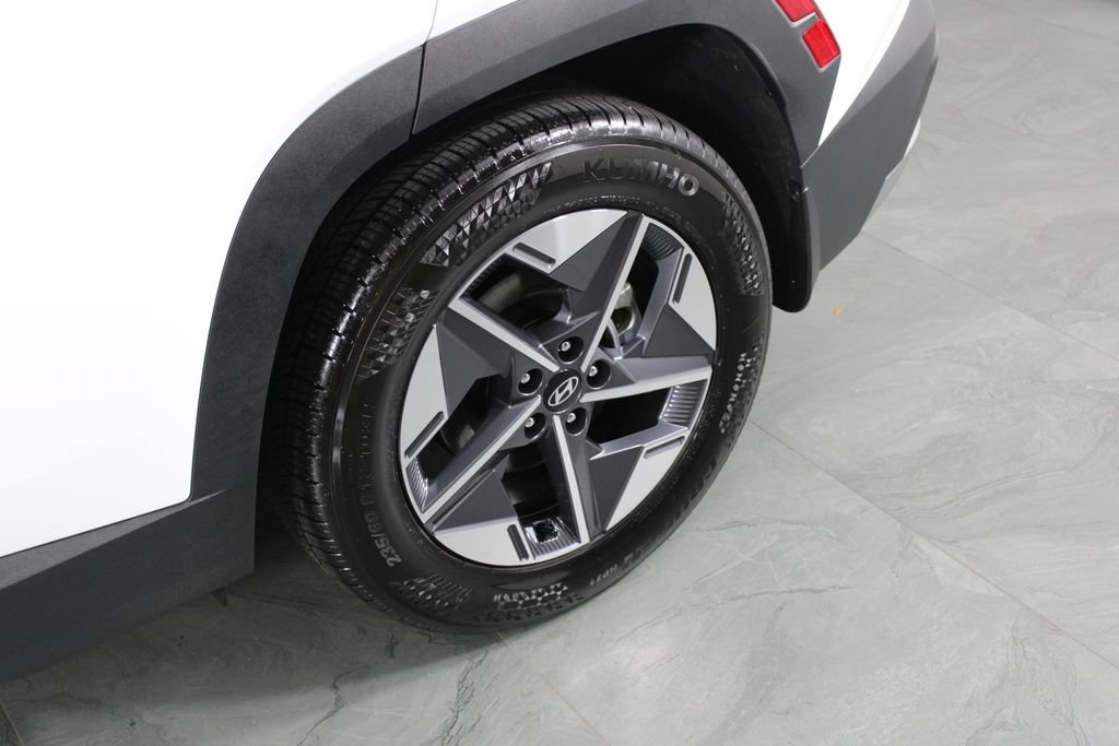 Used 2026 Hyundai Tucson SEL FWD image 12