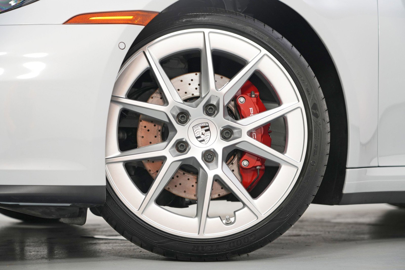 Used 2025 Porsche 911 Carrera RWD image 59