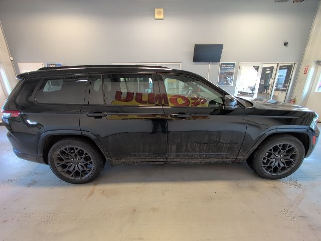 Used 2024 Jeep Grand Cherokee L Summit image 7