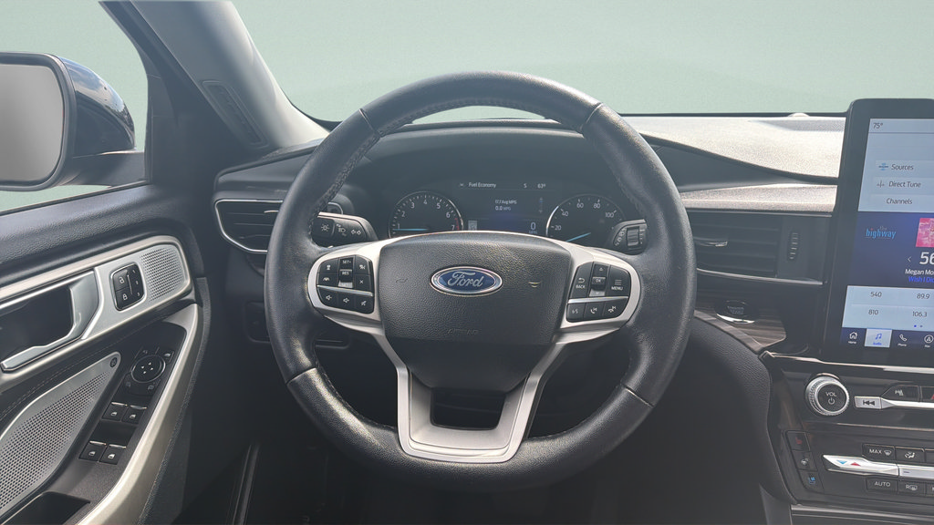 Certified 2023 Ford Explorer Limited w/ Limited Technology Package AWD/4WD image 40