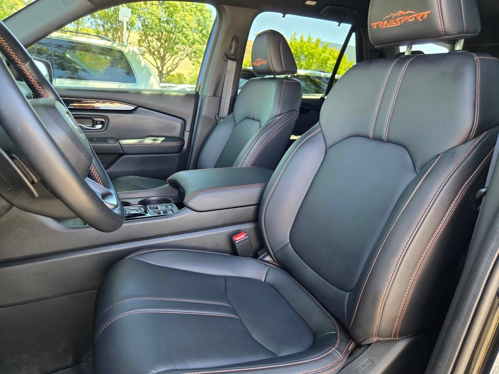 Used 2025 Honda Pilot TrailSport image 21