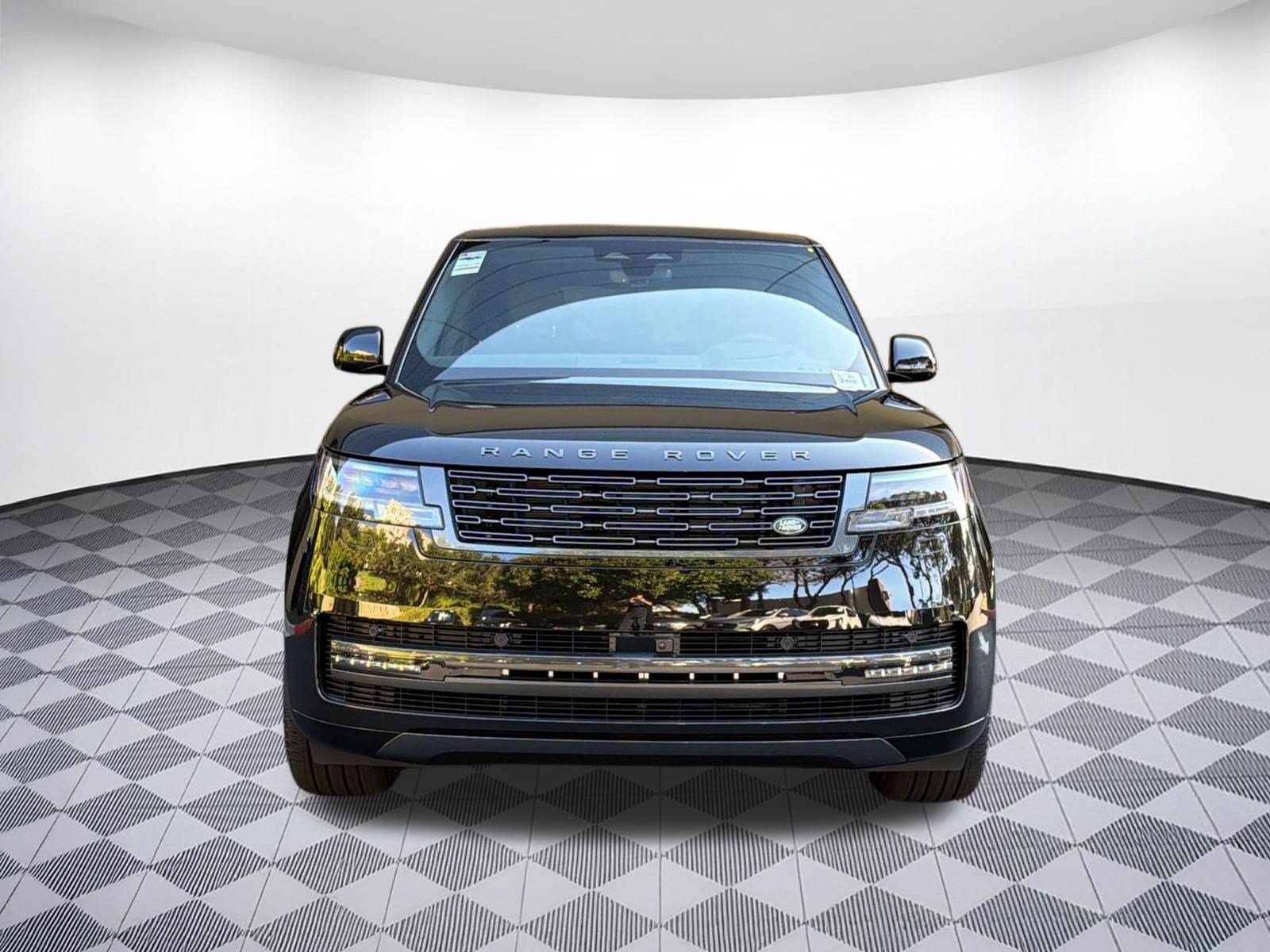 New 2026 Land Rover Range Rover Long Wheelbase SE AWD/4WD image 6