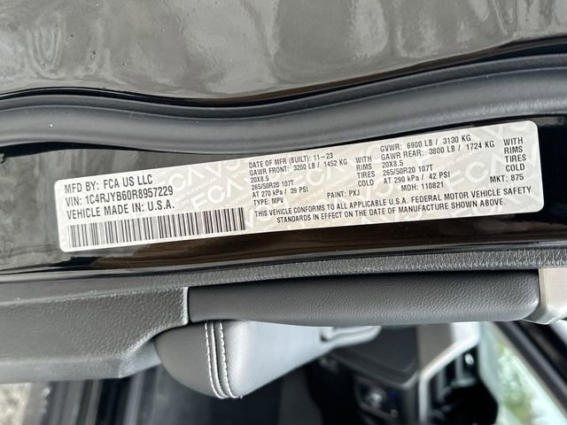 New 2024 Jeep Grand Cherokee Limited 4xe w/ Luxury Tech Group II image 22