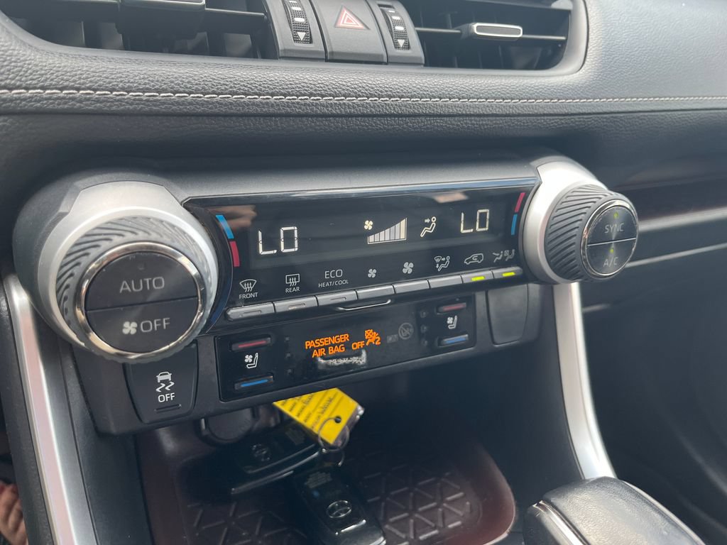 Used 2020 Toyota RAV4 Limited w/ Limited Grade Weather Package FWD image 20