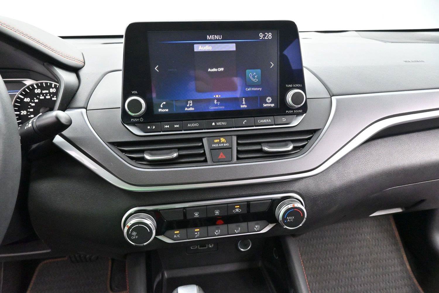 Used 2023 Nissan Altima 2.5 SR FWD image 19