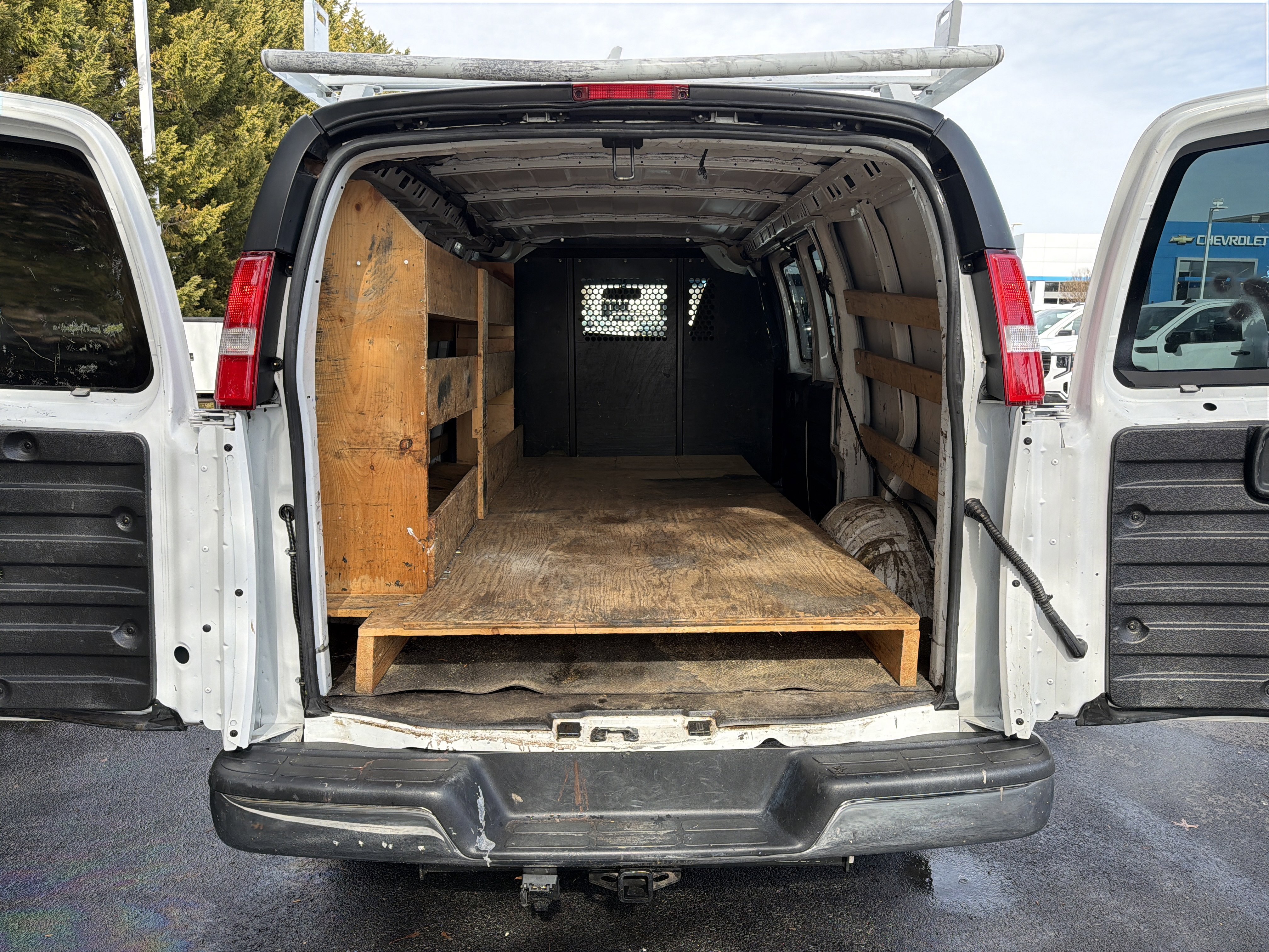 Used 2021 GMC Savana 2500 w/ Driver Convenience Package image 29