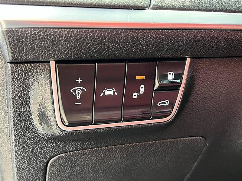 Used 2021 Kia Stinger GT2 RWD image 33