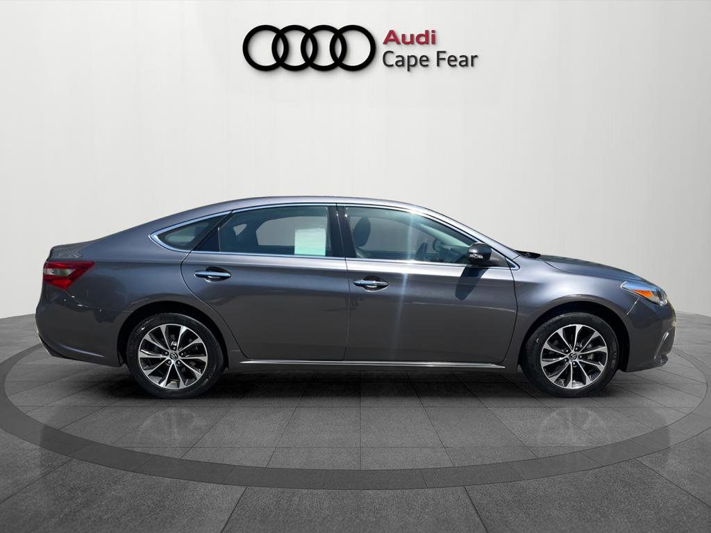 Used 2016 Toyota Avalon XLE image 6