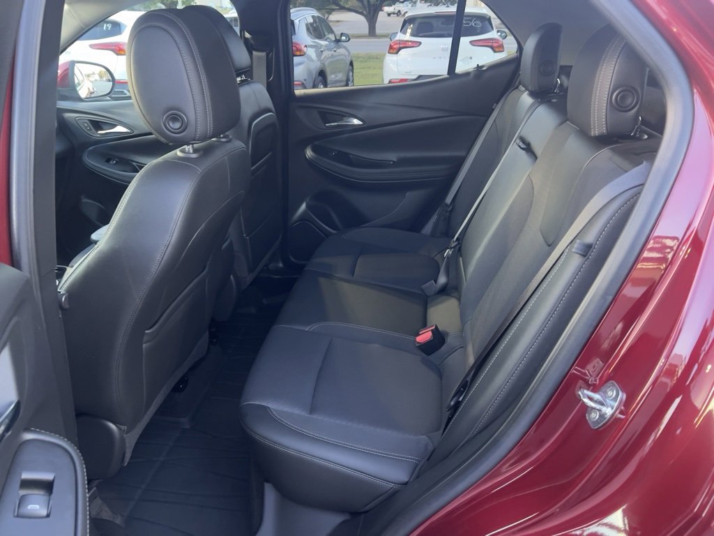 Used 2023 Buick Encore GX Select w/ Sport Touring Package image 16