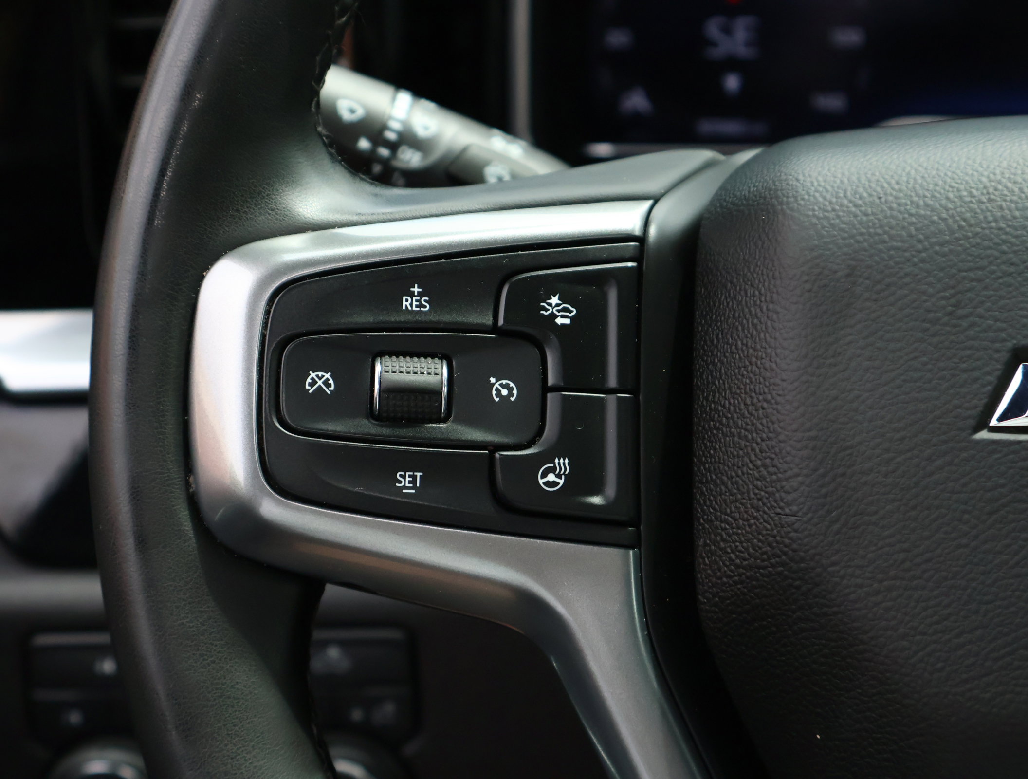 Used 2025 Chevrolet Silverado 2500 LT w/ Convenience Package AWD/4WD image 14