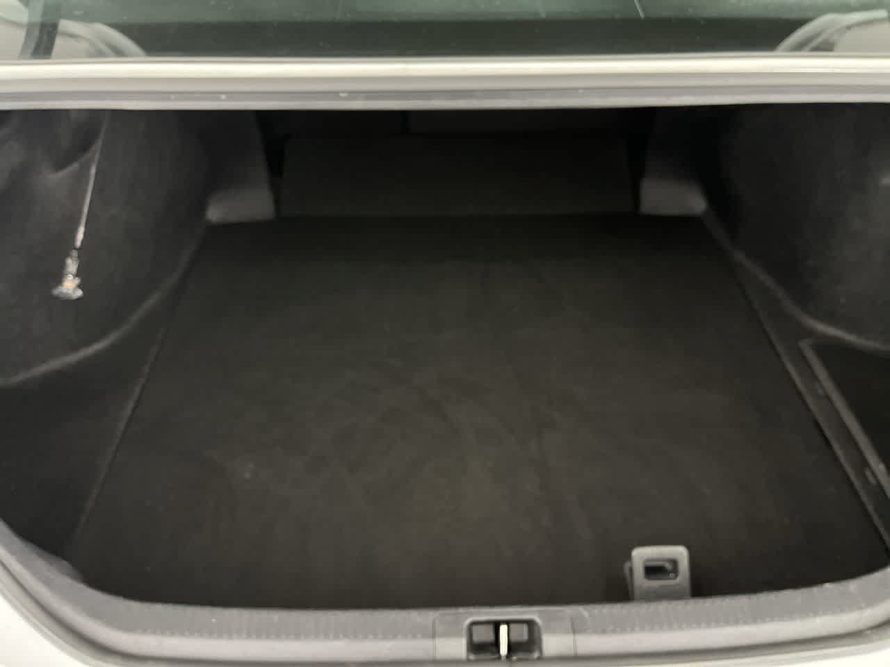 Used 2025 Toyota Camry LE FWD image 27