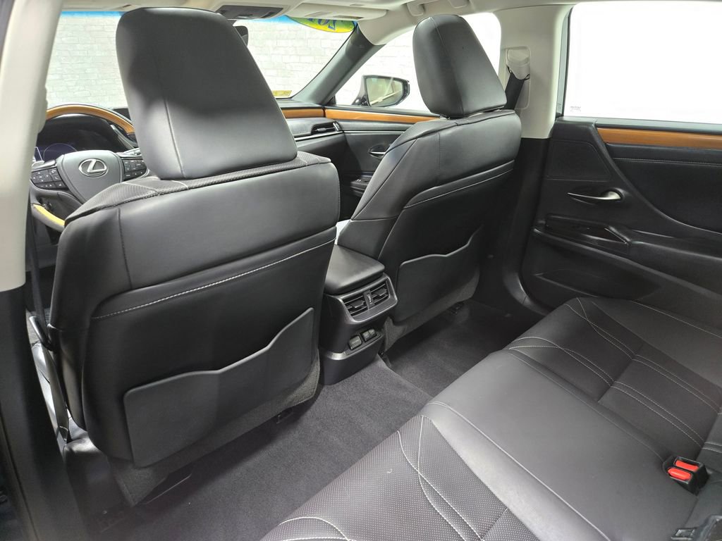 Used 2019 Lexus ES 350 Luxury w/ Accessory Package 2 image 35