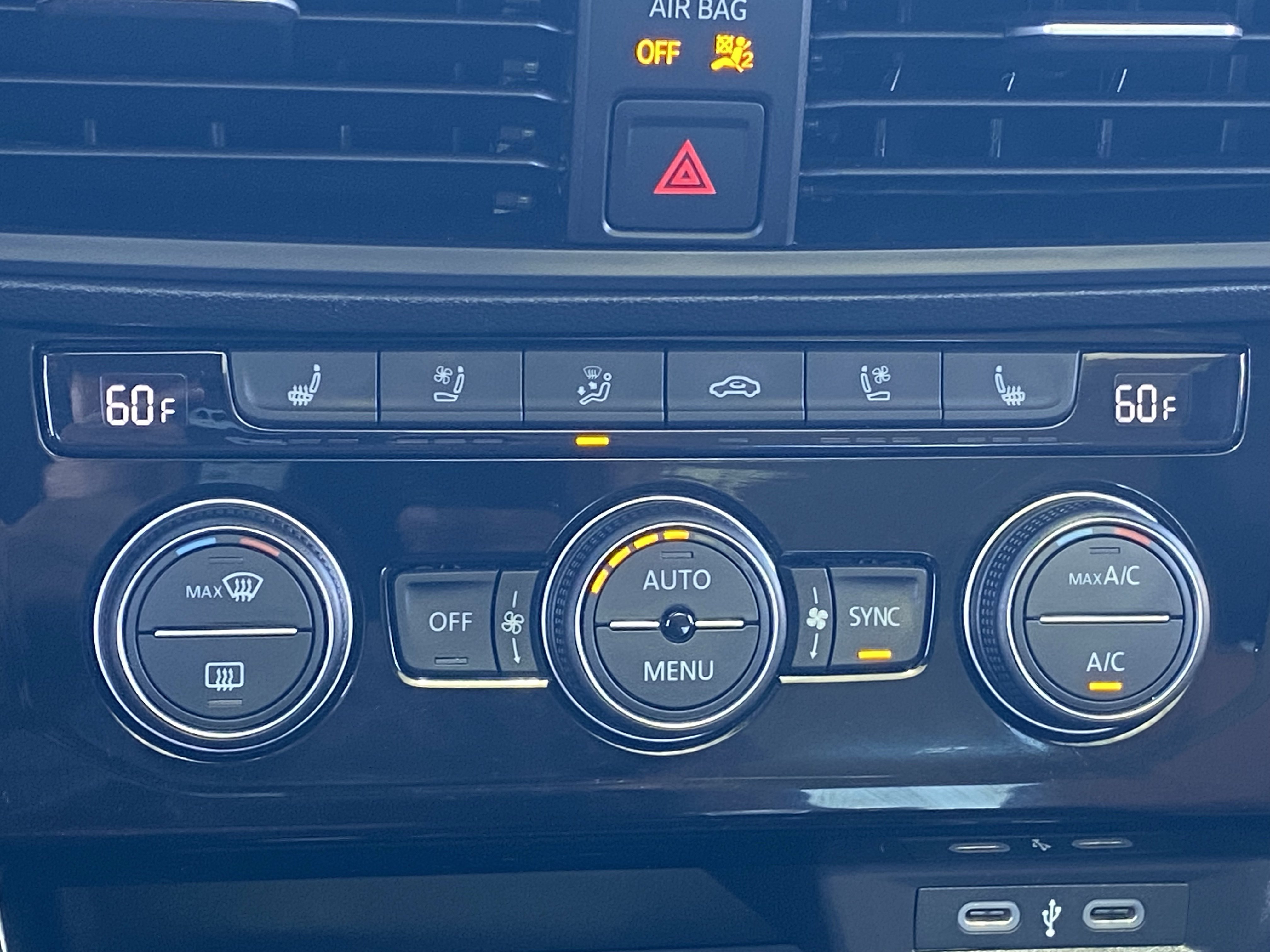 Used 2024 Volkswagen Jetta SEL FWD image 26