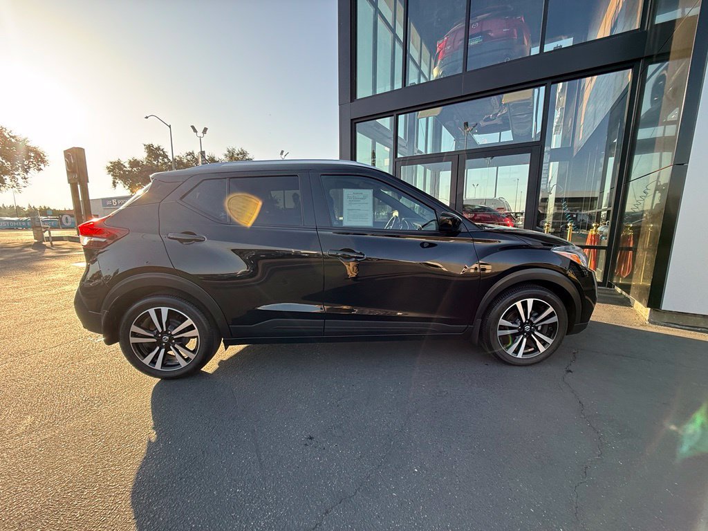Used 2020 Nissan Kicks SV FWD image 12