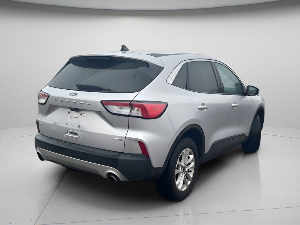 Used 2020 Ford Escape SE image 6