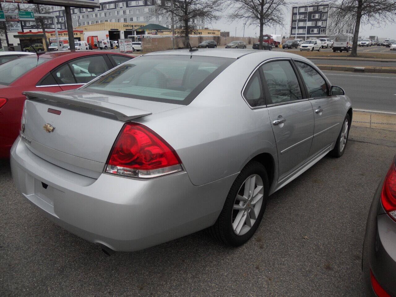 Used 2012 Chevrolet Impala LTZ FWD image 5