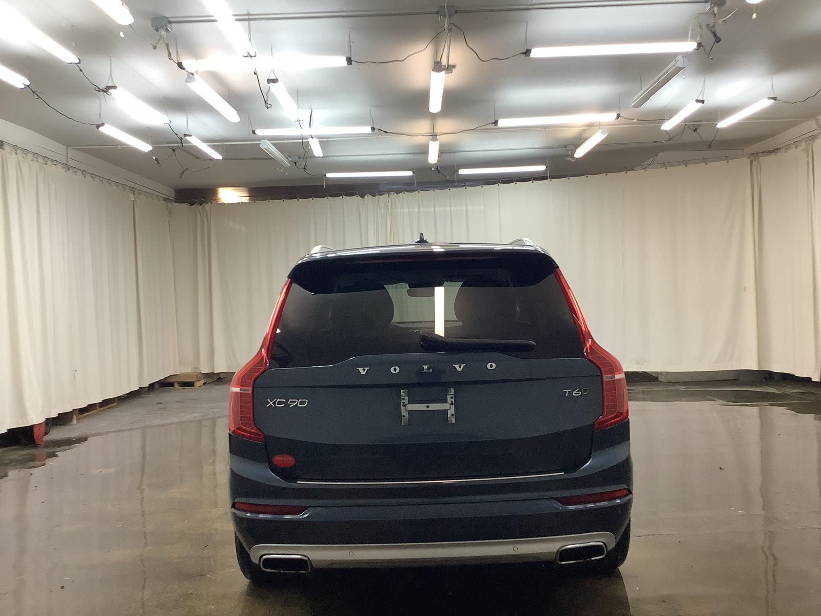 Used 2021 Volvo XC90 T6 Momentum w/ Protection Package AWD/4WD image 6