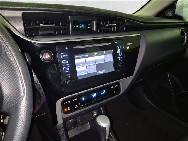 Used 2017 Toyota Corolla LE FWD image 14
