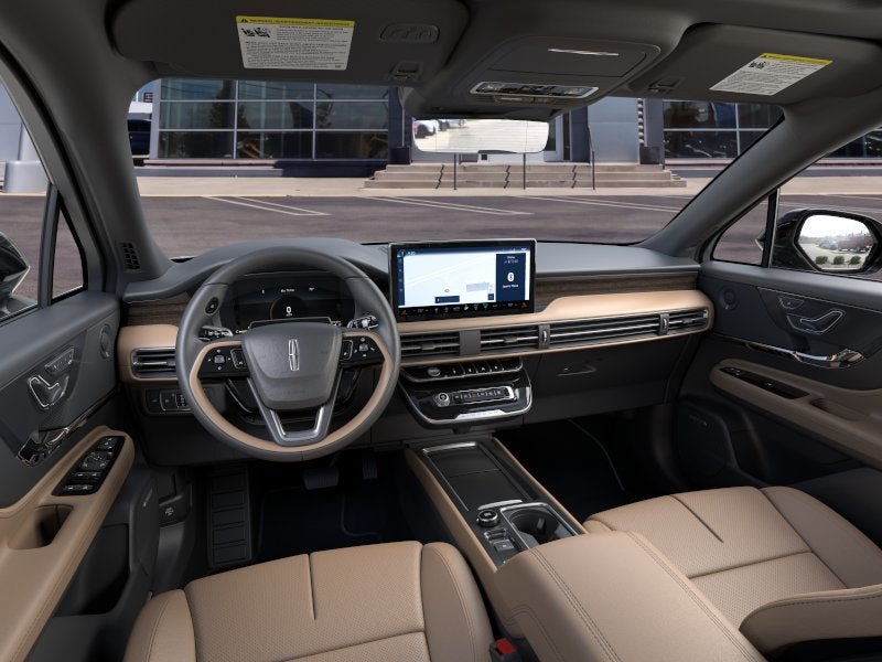 New 2023 Lincoln Corsair Reserve w/ Equipment Group 202A AWD/4WD image 9