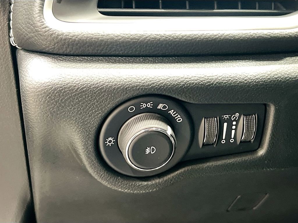 New 2026 Chrysler Pacifica Select image 19