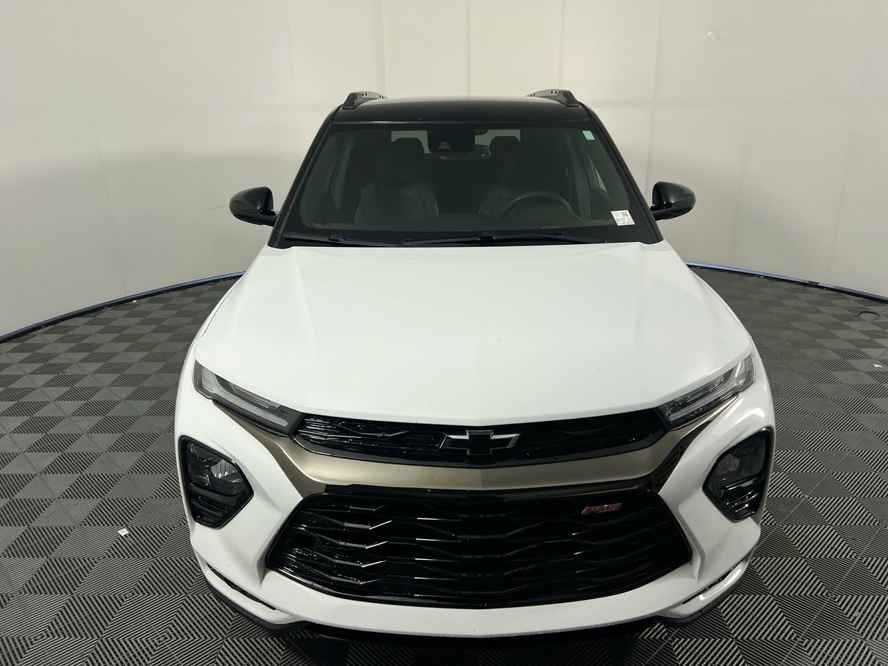 Used 2023 Chevrolet TrailBlazer RS w/ Convenience Package FWD image 8