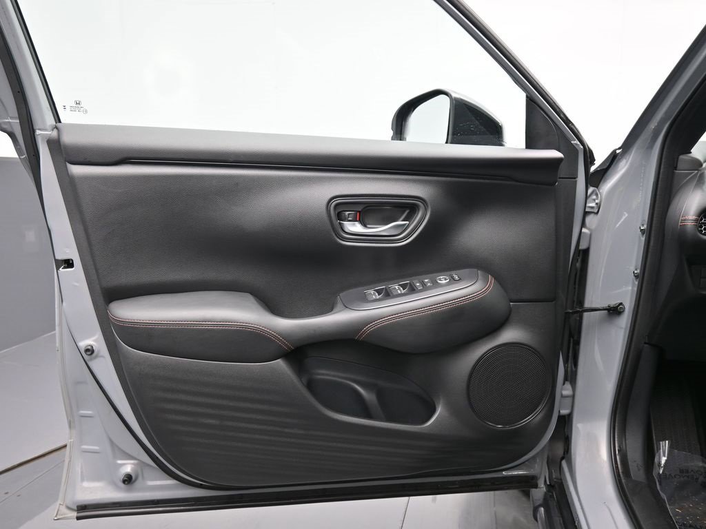 Certified 2024 Honda HR-V Sport image 30