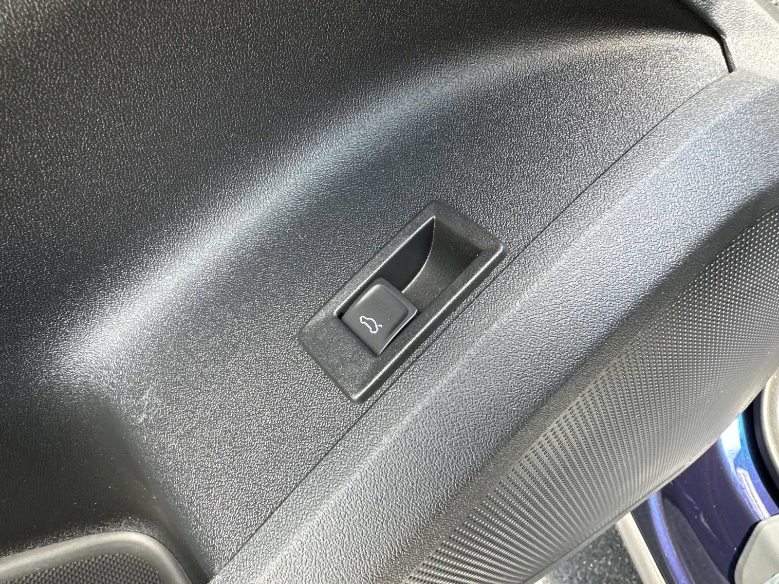 New 2025 Audi Q5 Premium Plus image 12