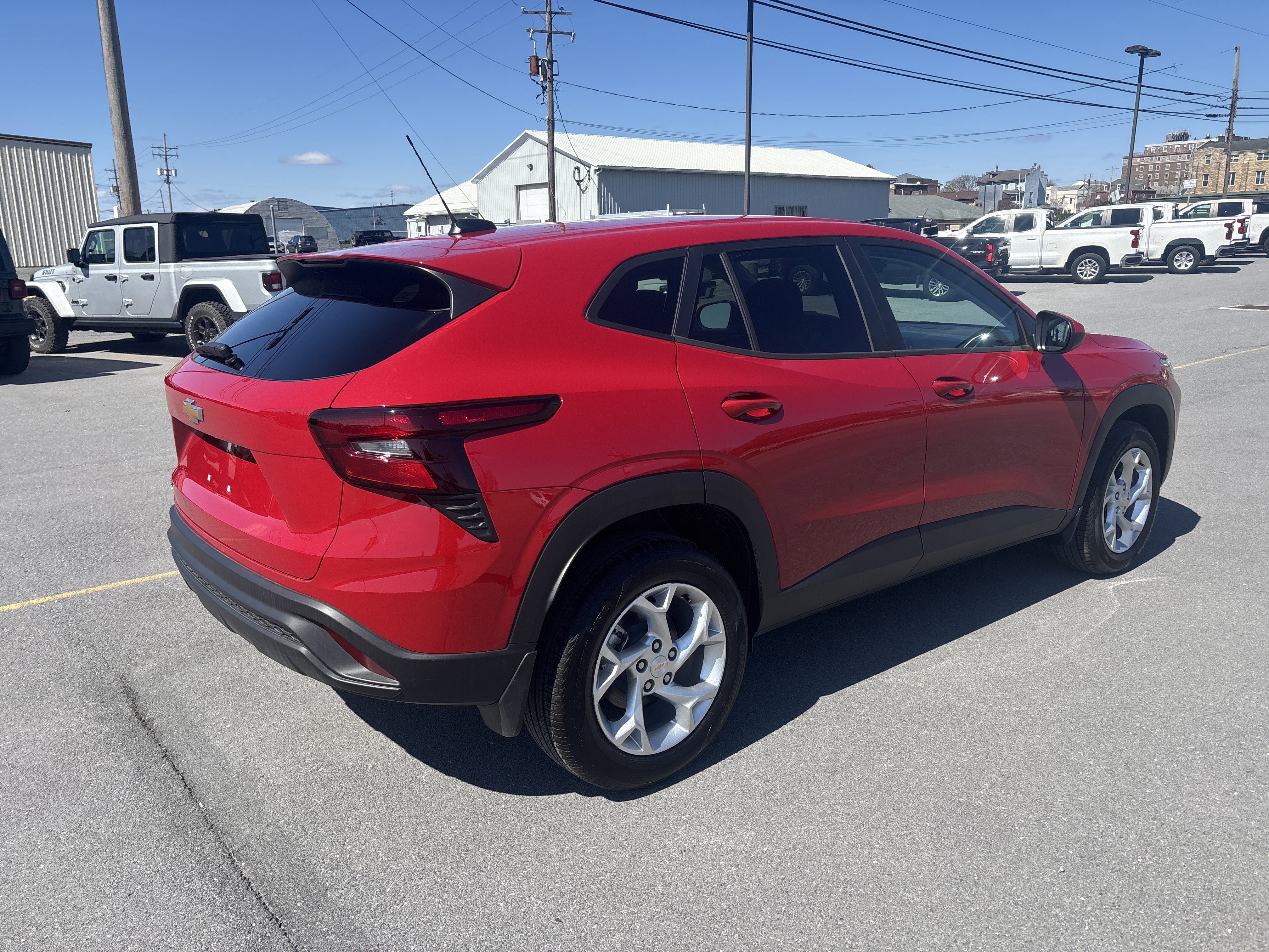 New 2026 Chevrolet Trax LS w/ LS Convenience Package FWD video 3
