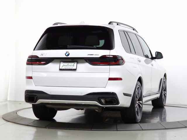 Used 2024 BMW X7 xDrive40i w/ M Sport Package image 13