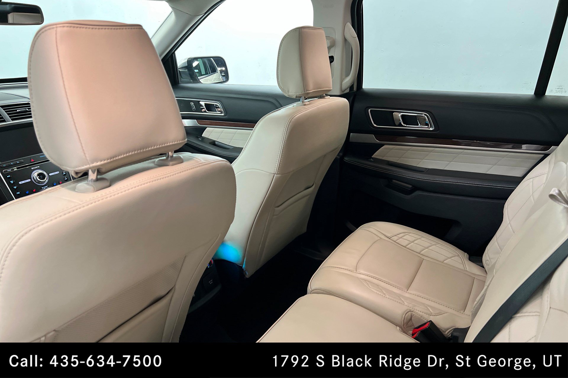Used 2018 Ford Explorer Platinum AWD/4WD image 19