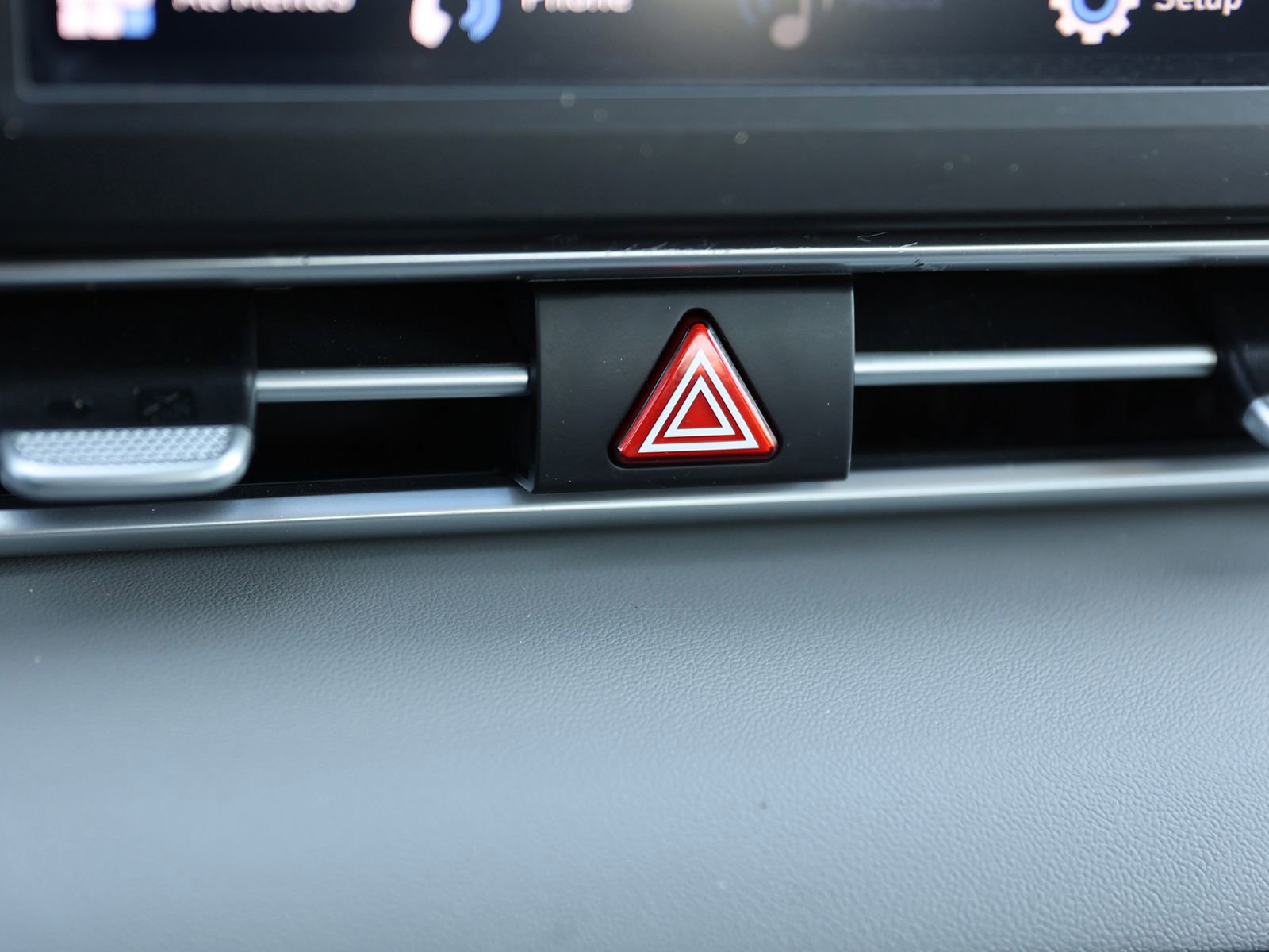Certified 2023 Hyundai Elantra SEL FWD image 22