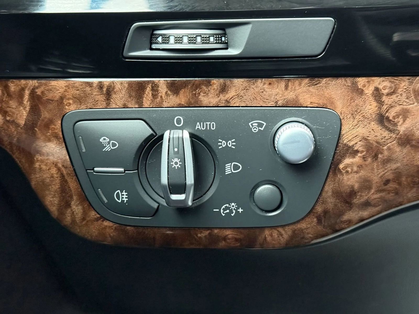 Used 2018 Audi Q7 3.0T Prestige w/ Prestige Package image 29