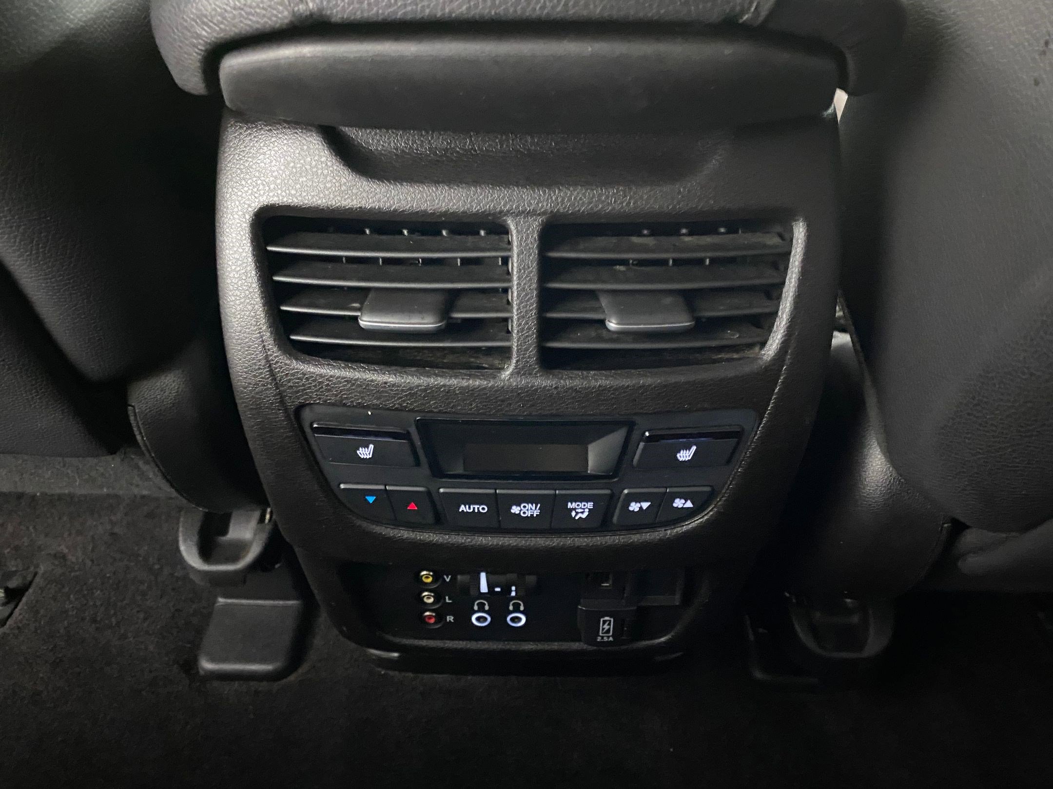 Used 2017 Acura MDX w/ Technology & Entertainment image 31