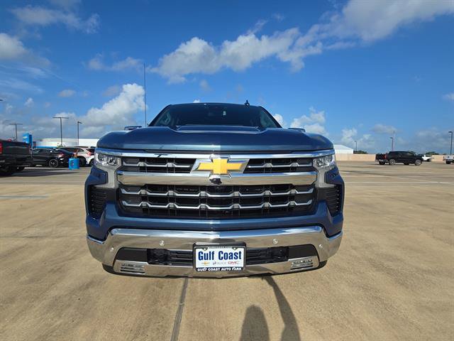 Used 2024 Chevrolet Silverado 1500 LTZ RWD image 2