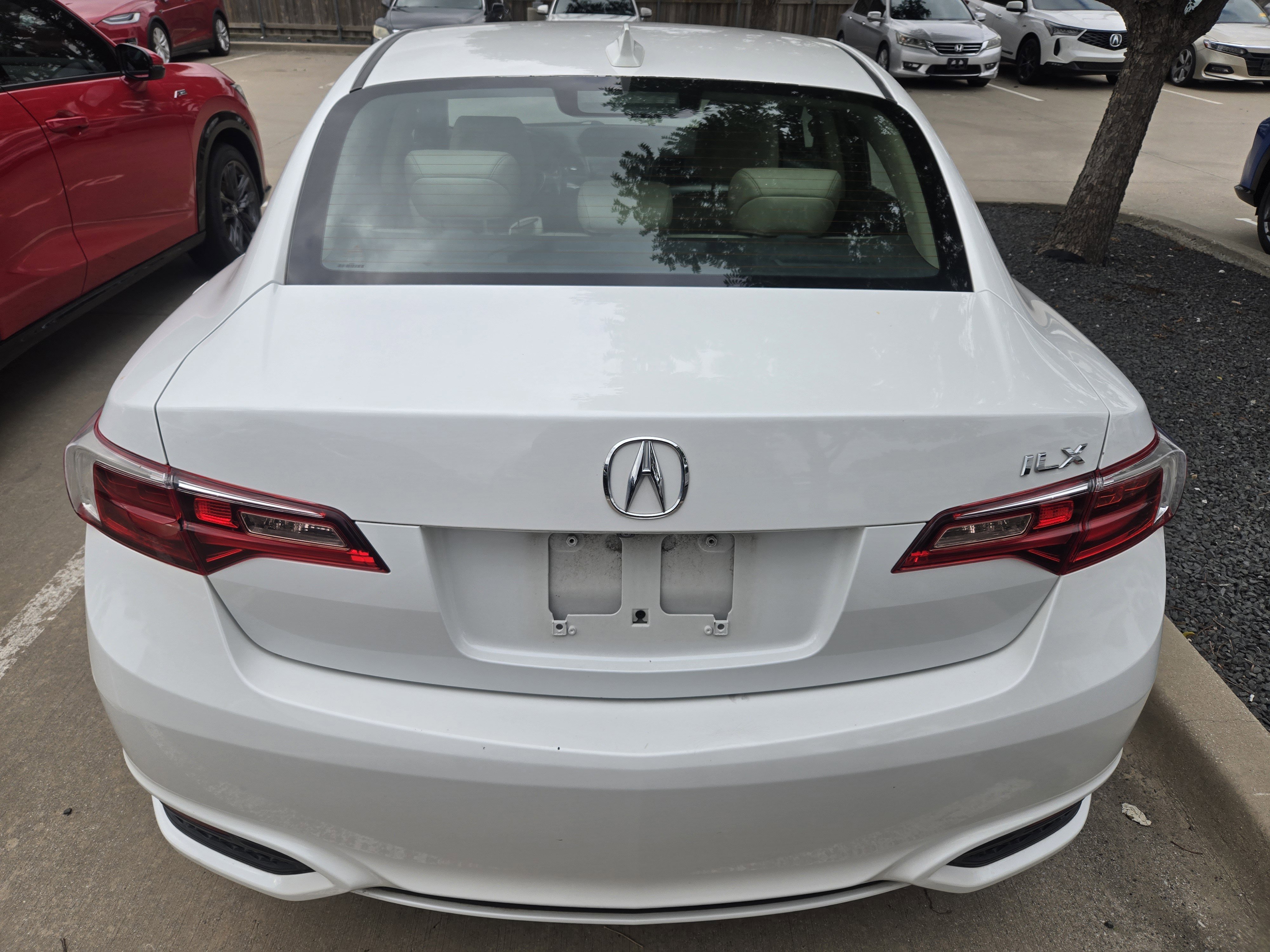 Used 2017 Acura ILX FWD image 6