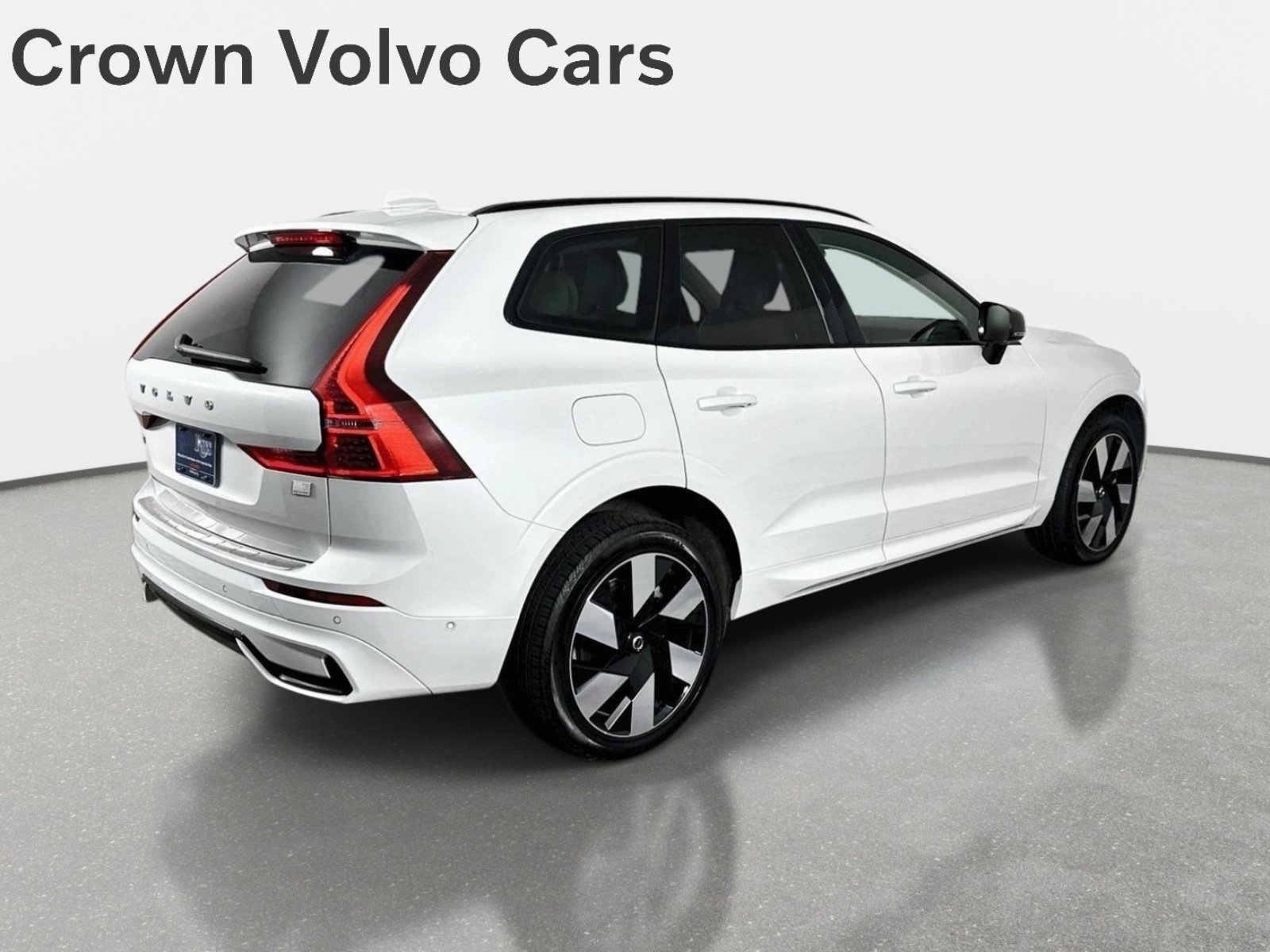 Used 2024 Volvo XC60 T8 Ultimate w/ Protection Package Premier AWD/4WD image 5