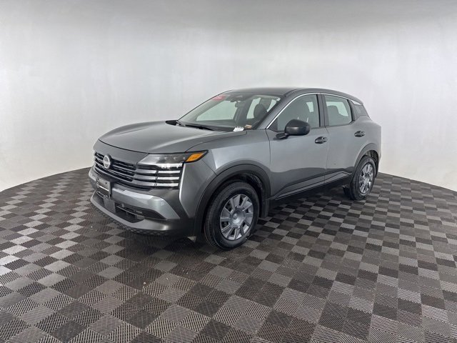 Used 2025 Nissan Kicks S image 3