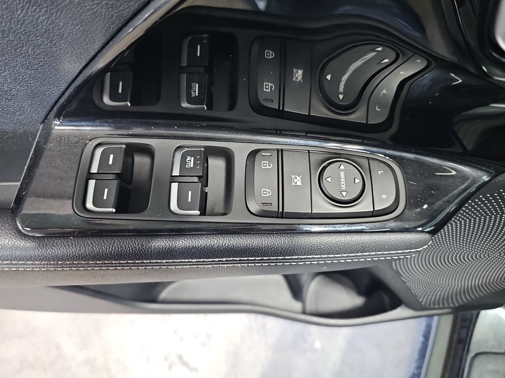 Used 2021 Kia Niro LXS FWD image 27