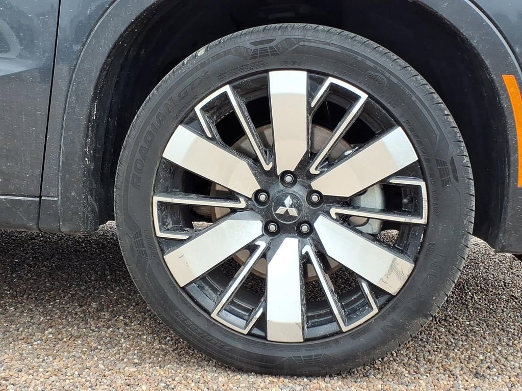 Used 2025 Mitsubishi Outlander SE AWD/4WD image 10