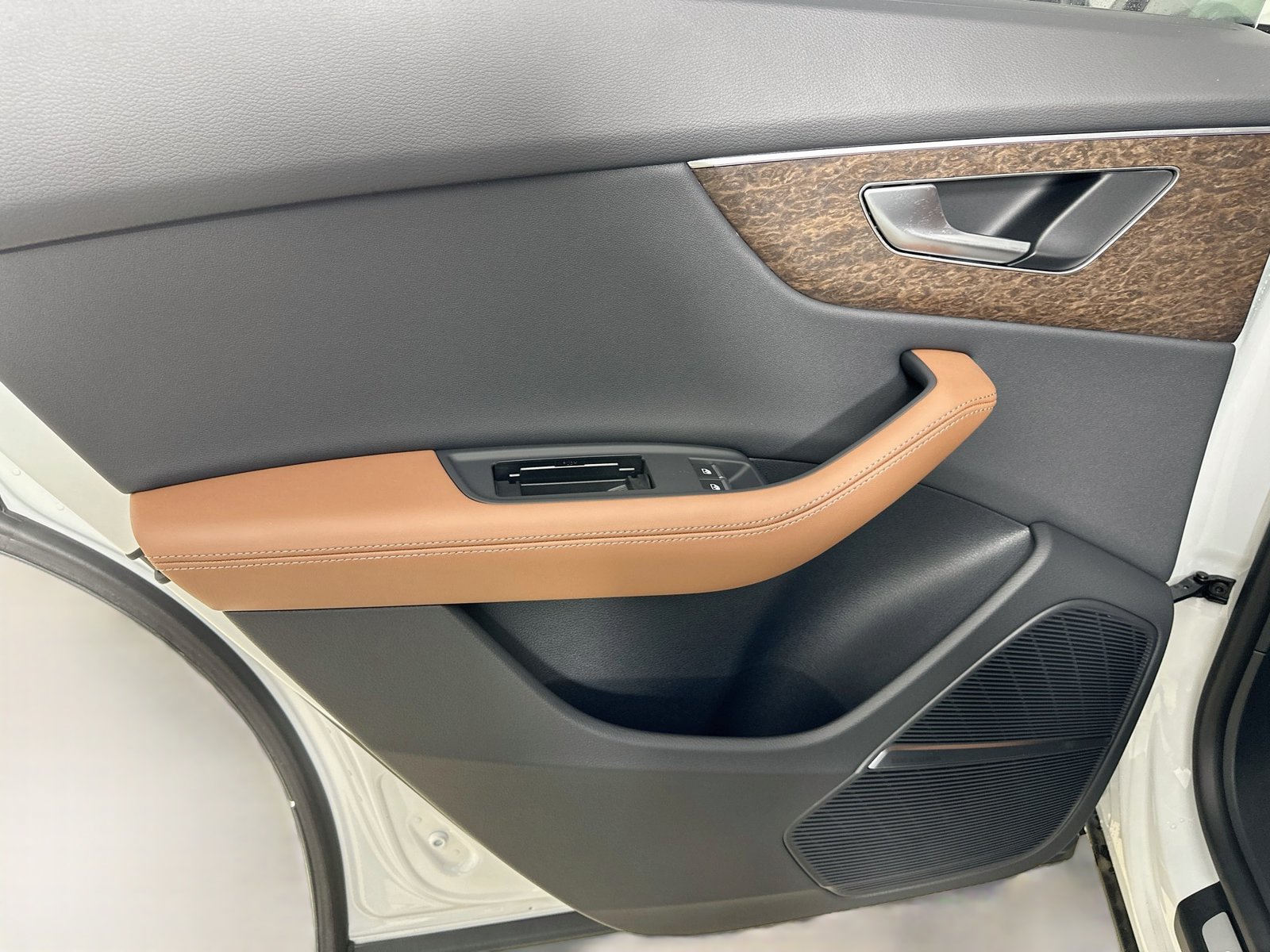 New 2027 Audi Q8 Premium Plus AWD/4WD image 34