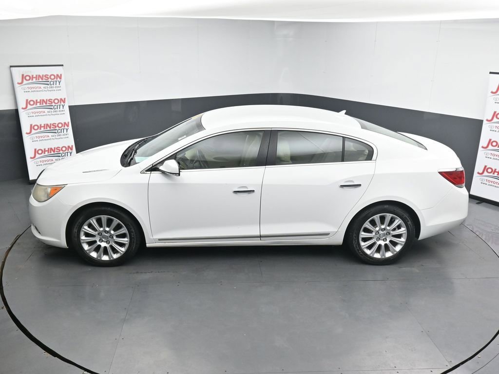Used 2013 Buick LaCrosse Leather w/ Entertainment Package image 28
