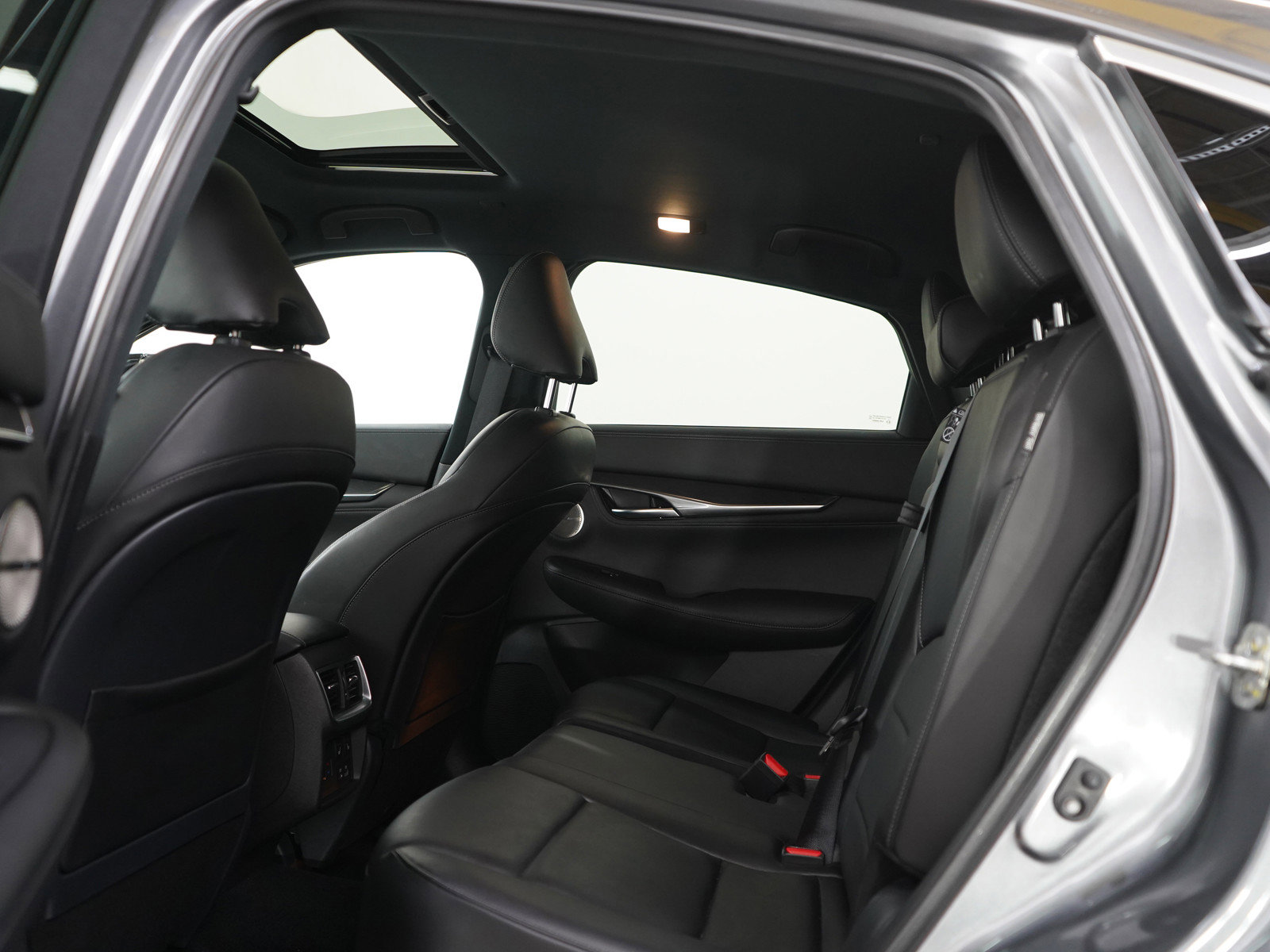Used 2025 INFINITI QX55 Sensory w/ Lighting Package AWD/4WD image 18