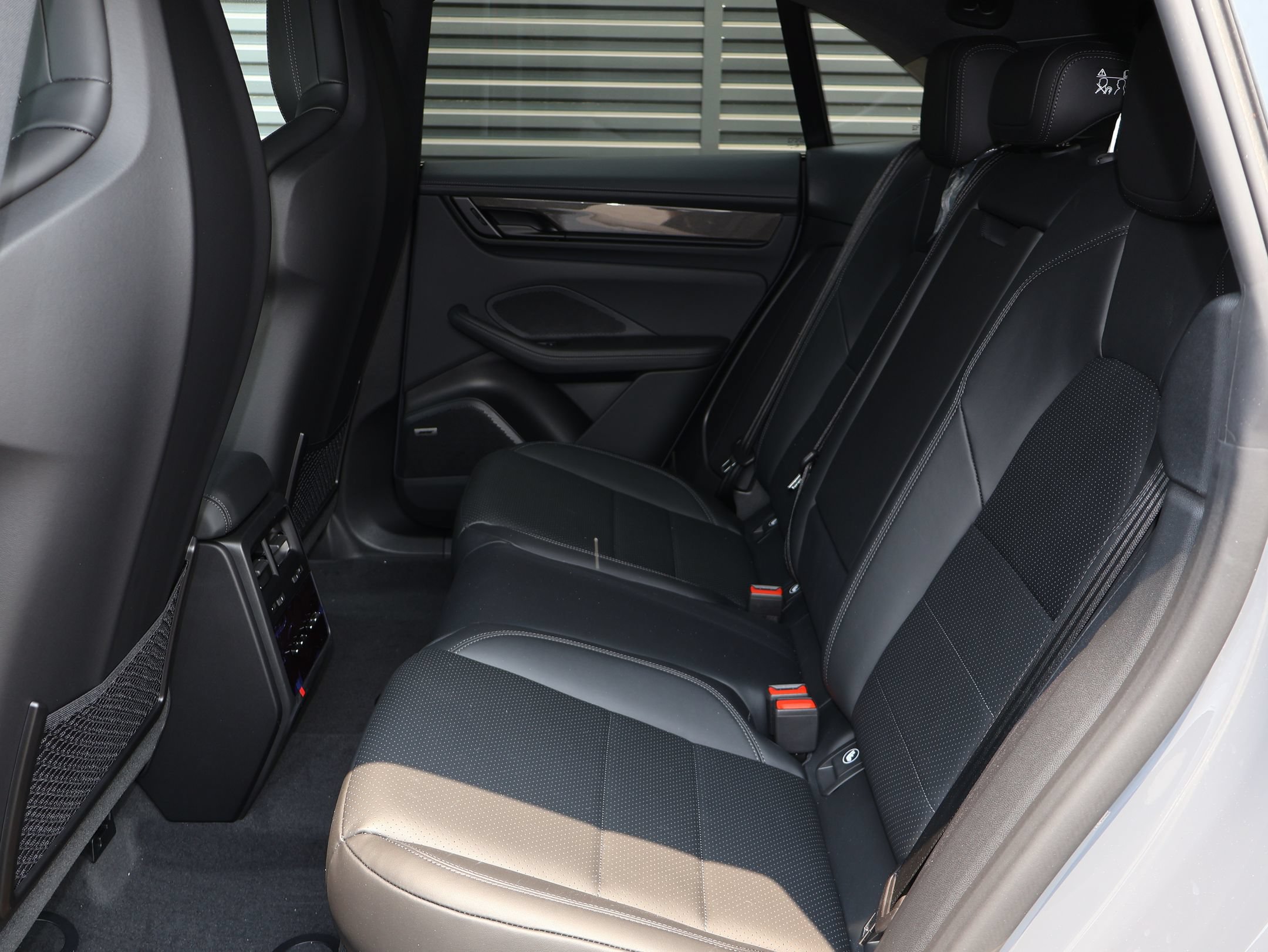 New 2026 Porsche Macan GTS Electric AWD/4WD image 26